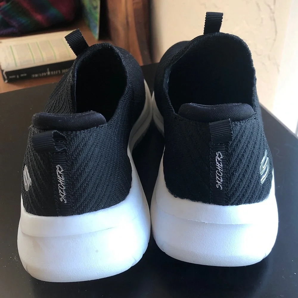 Sketchers black textile slip on shoes size 7 - Picture 2 of 5